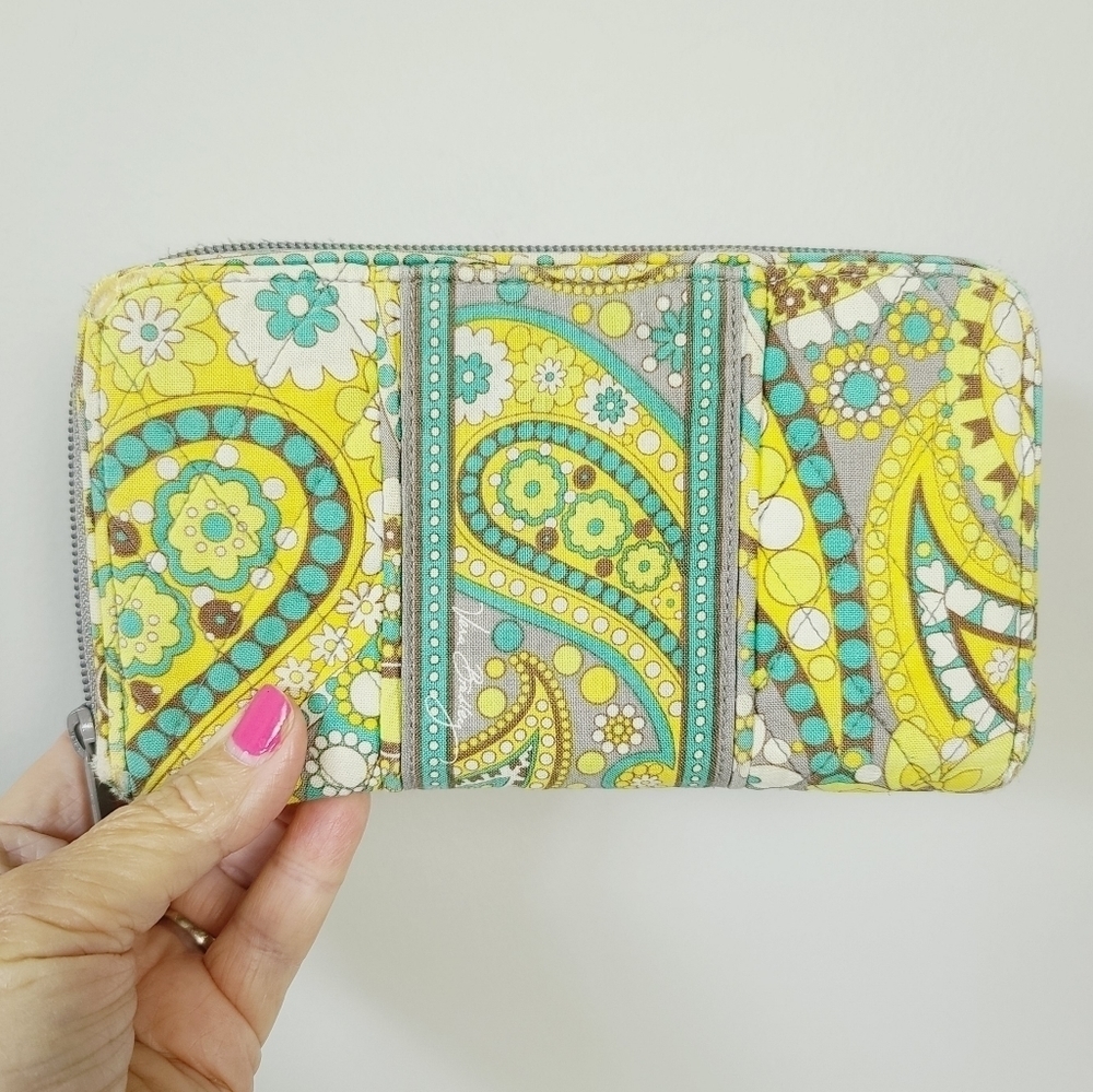 Vera Bradley "Lemon Parfait" Accordian Wallet